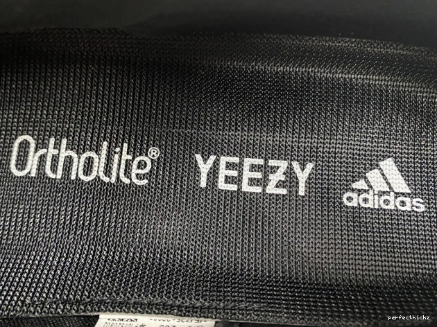 ADIDAS 400 H68031 YEEZY 0712